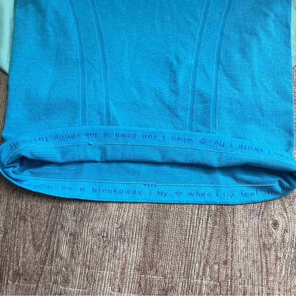 Ivivva Fly Tech Long Sleeve Top Color Block Thumb Holes Size Large - Picture 4 of 4